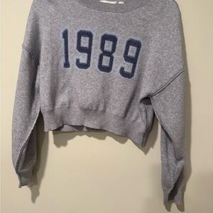 Altar'd State Heather Gray Sweater
